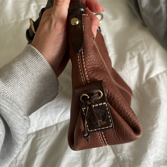 Dooney and Bourke Brown leather Shoulder Bag - Picture 4 of 5
